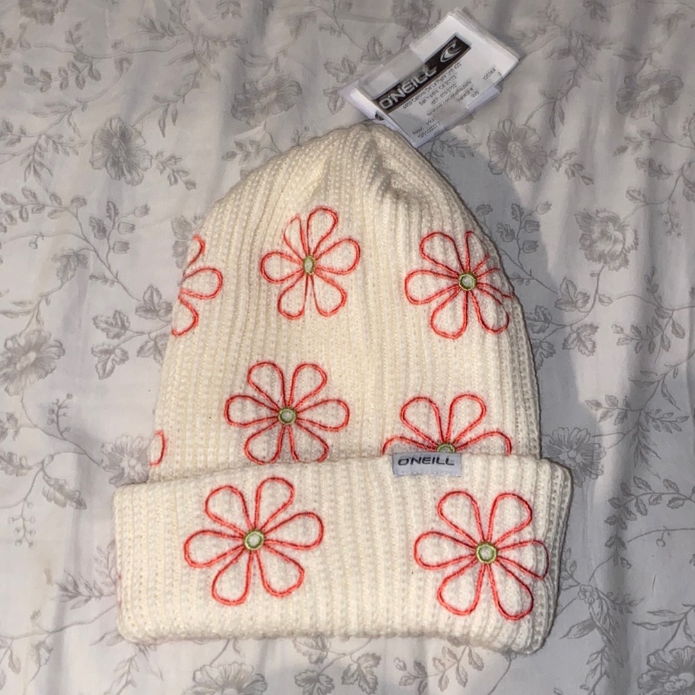 !!! Brand New !!! O’Neill Flower Beanie